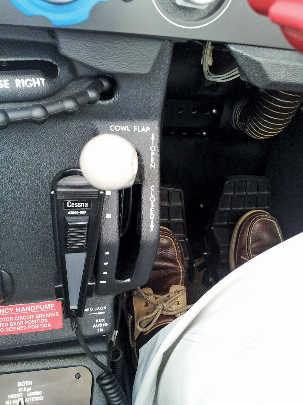 fly0413_cessna206_7.jpg
