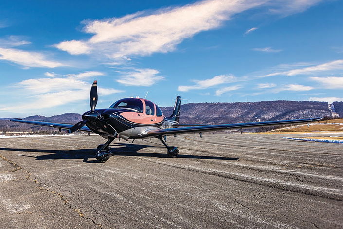 A Cirrus with the Himalayan Salt livery.